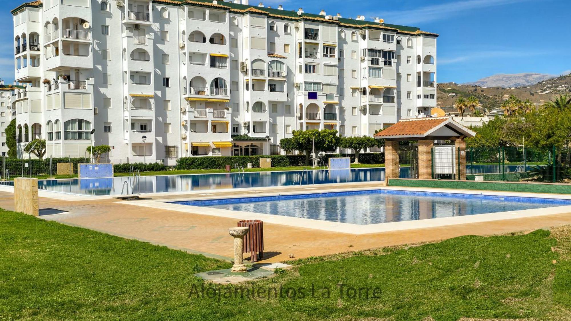 Laguna Beach Costasol - Alojamientos La Torre Торрокс-Коста Экстерьер фото